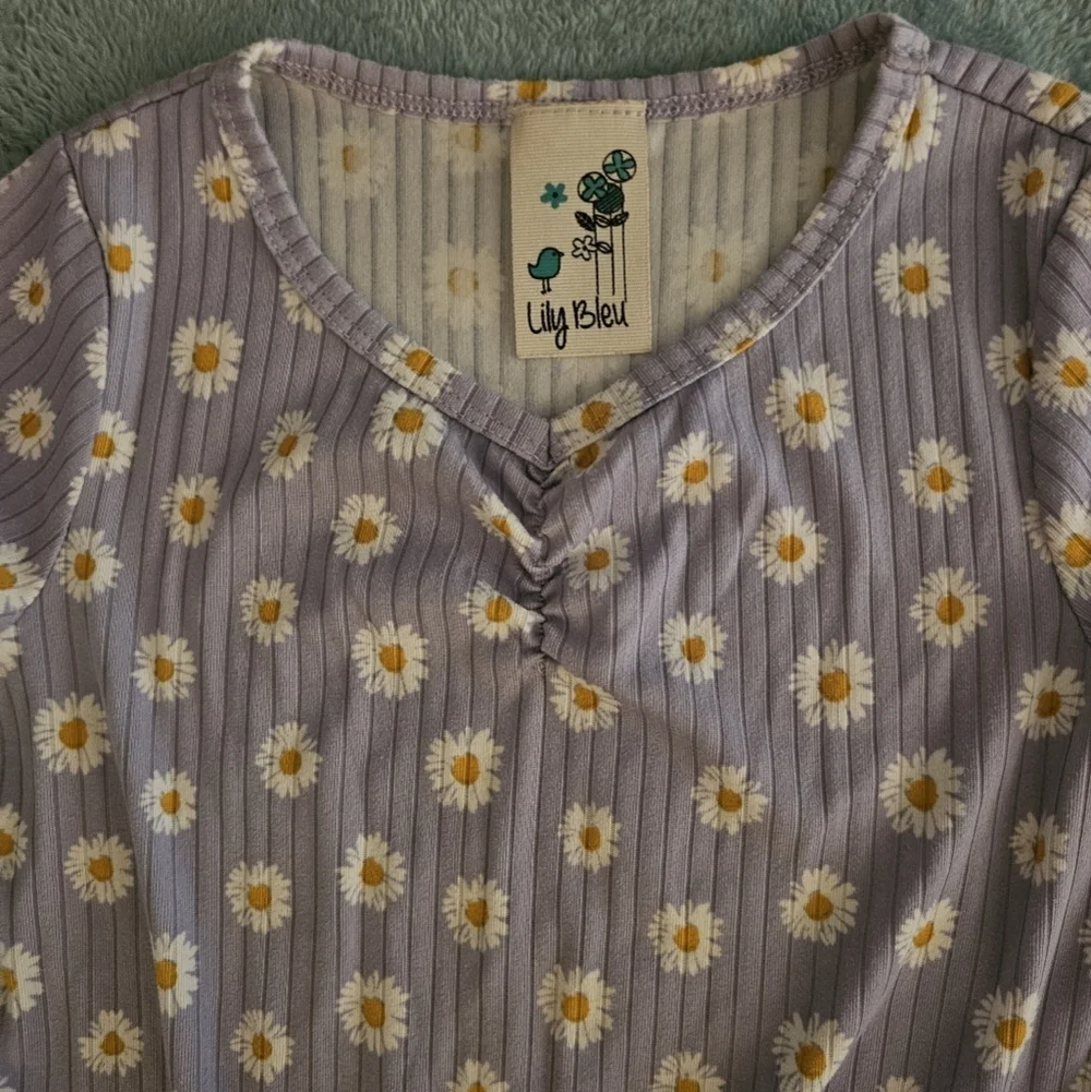 Lily Bleu Purple and White Daisy Matching Set